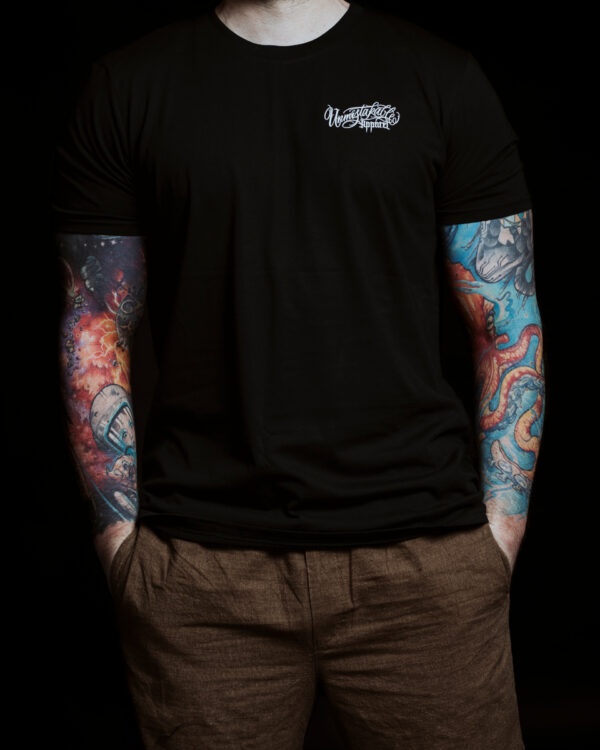 Unmistakable Dagger Thrust T-Shirt - Schwarz für Männer - Frontansicht